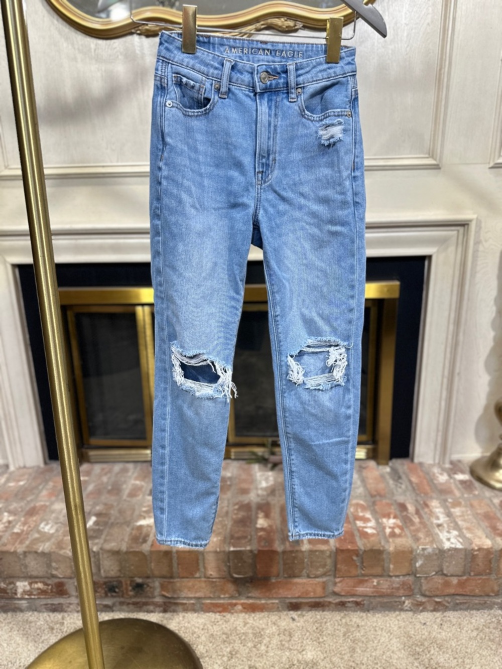 American Eagle Strigid Mom Jeans 000 Short‎ Indie Grunge Distressed